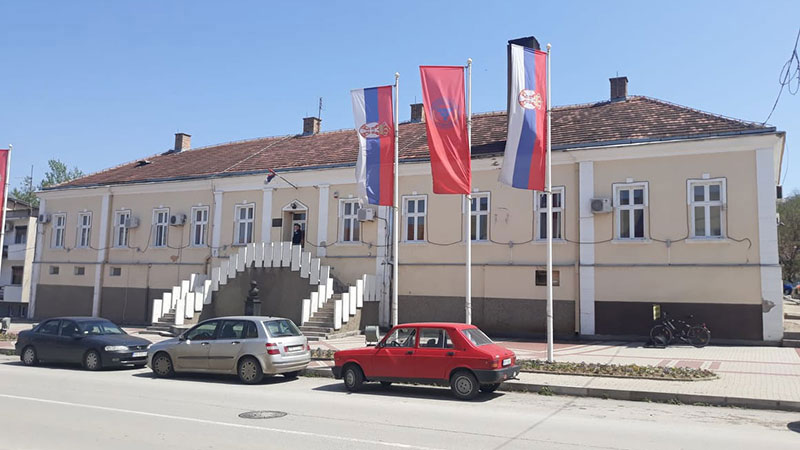 Opština Žabari dodeljuje novčanu pomoć studentima i učenicima