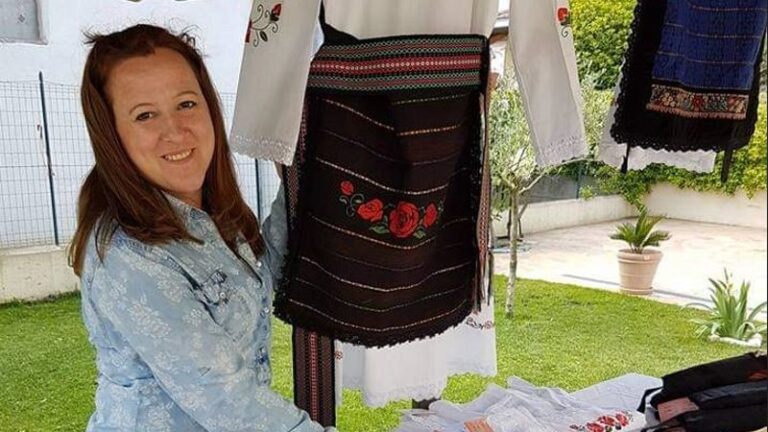 Andrijana Matić šije narodne nošnje za ceo petrovački kraj i šire