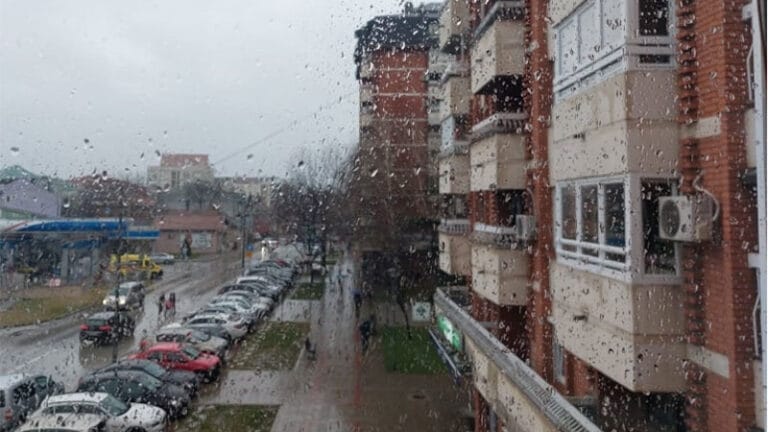 Oblačno i kišovito u većem delu Srbije
