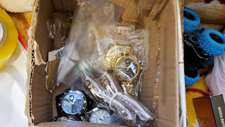 Uhapšene jer su prodavale falsifikovanu robu