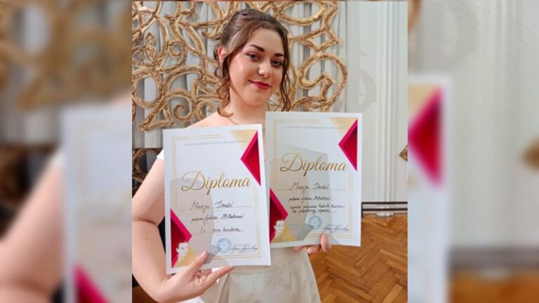 Kostolčanka osvojila dve nagrade na takmičenju solo pevača