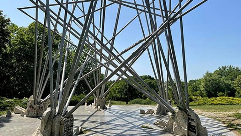 Snimanje spota na Čačalici – promocija lokaliteta ili skrnavljenje