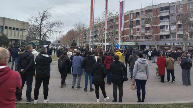Saopštenje učenika Požarevca povodom dolaska Aleksandra Vučića