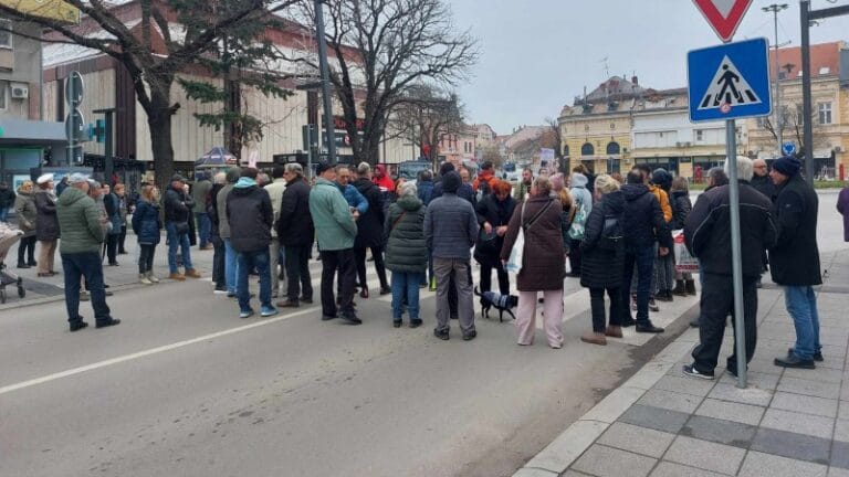 Požarevljani zastali 15 minuta za 15 izgubljenih života