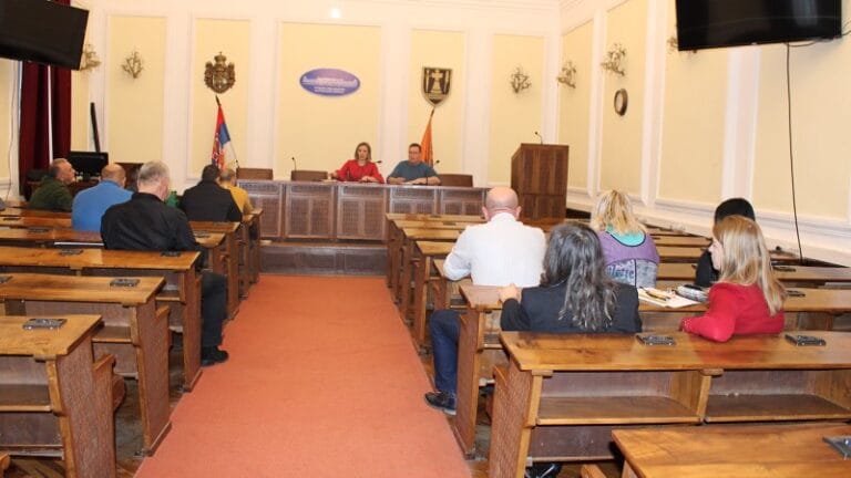 Ugostitelji o postavljanju bašti: Cena zakupa javne površine previsoka