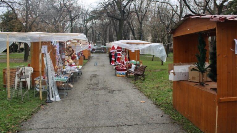 Počinje zakup novogodišnjih tezgi