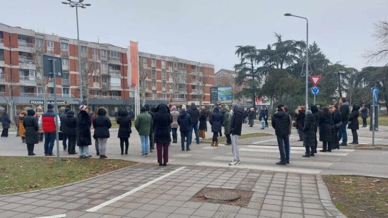 Dva skupa građana i učenika danas u Požarevcu