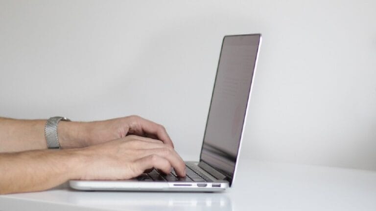 MUP: Unapređena usluga eZakazivanja termina za lične karte i pasoše