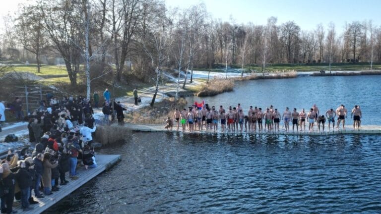 Pliva se za Časni krst i u Petrovcu na Mlavi