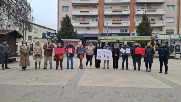 Održani protesti u Petrovcu i Žagubici