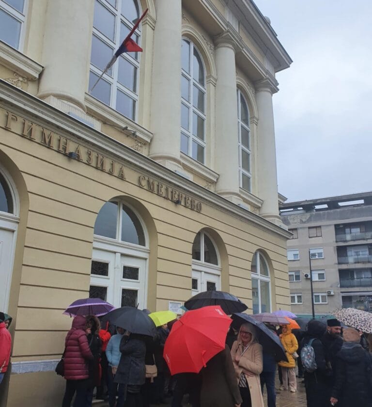 Forum smederevskih škola: Ne prihvatamo odluke sindikalnih vođa