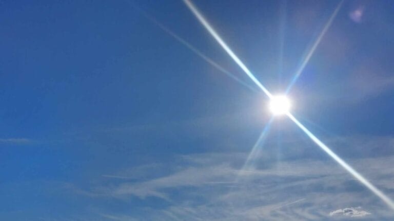 RHMZ: Nastavlja se natprosečno toplo vreme