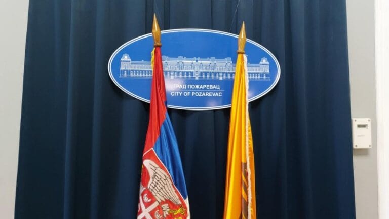 SSP: Bratina u danu kada Informer pokazuje privatne fotografije priča o profesionalizmu u Požarevcu