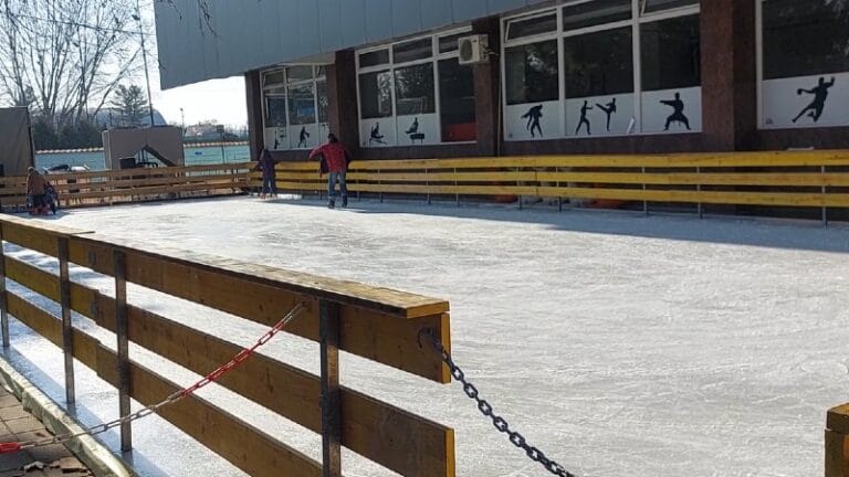 Klizalište od polovine decembra