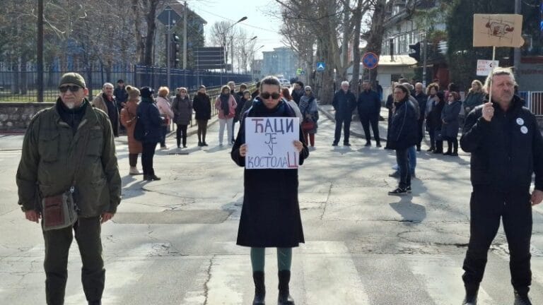 Završen još jedan protest u Kostolcu, danas šetnja solidarnosti