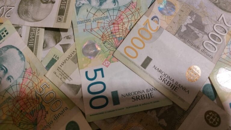 Samo u Kostolcu prosečna zarada premašila 100.000
