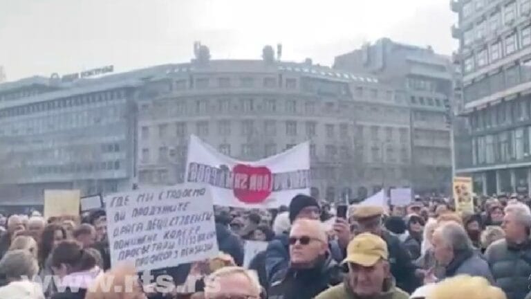 Blokade i šetnje širom Srbije