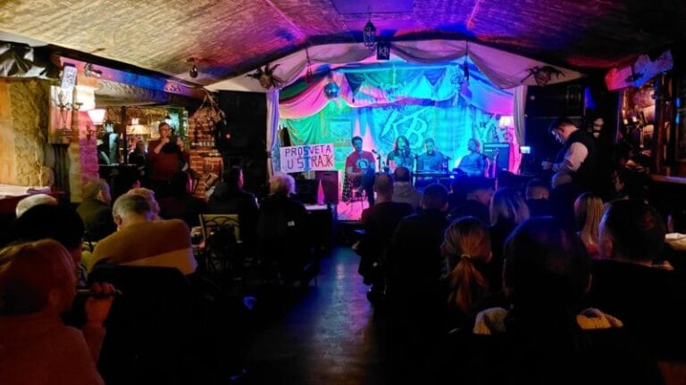 Tribina u Požarevcu: Kako štrajk može pomoći rešavanju problema u prosveti