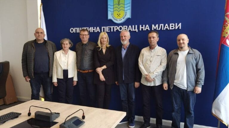 Potpisan kolektivni ugovor za zaposlene u KJP ,,Izvor“