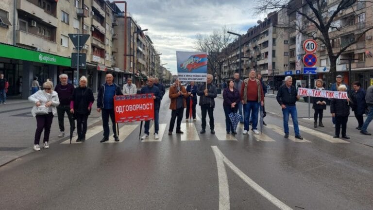 Deo građana u Tabačkoj čaršiji još jednom zastao na 15 minuta