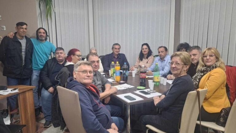 Sastanak opozicije – u fokusu saveti mesnih zajednica
