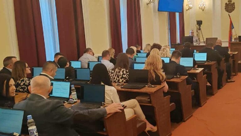 Feminističke organizacije traže izvinjenje gradonačelnika, reakciju institucija i javnu osudu