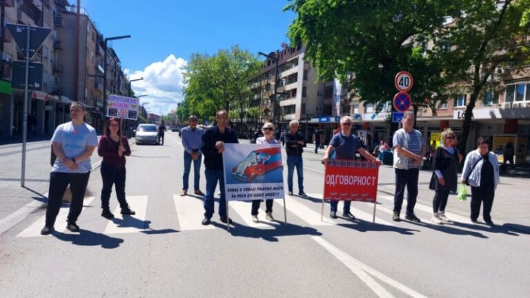 Deo građana i danas u tišini