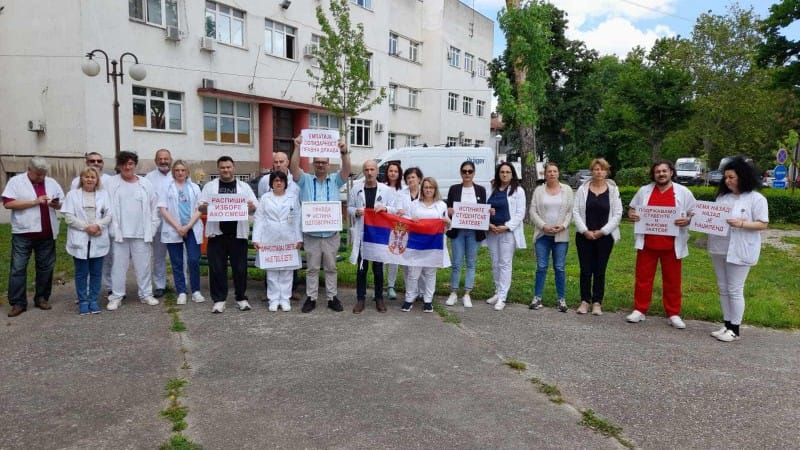 Šta se dešava sa protestima u Požarevcu? 1 Protest bolnica