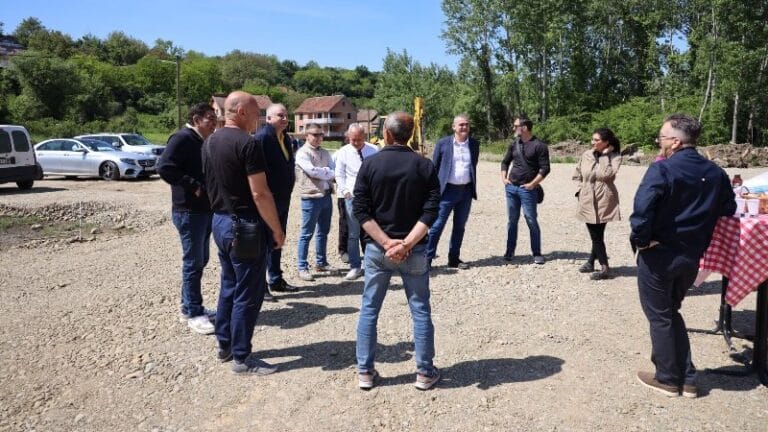 Nastavljaju se investicioni radovi u seoskim naseljima