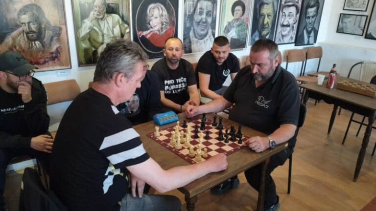 Prvi šahovski turnir u Rabrovu