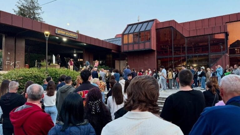 Smederevo odalo priznanje svojim studentima i maturantima