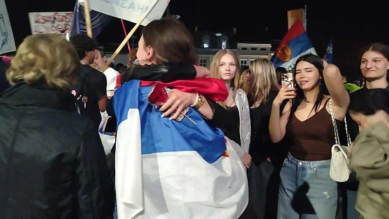 Žuljevi, suze, zagrljaji i ljubav - doček studenata i učenika u Požarevcu 2 Docek studenata 11