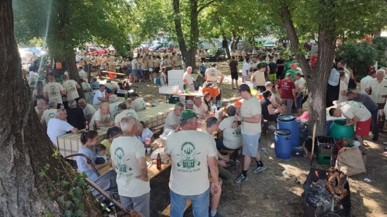 Održana „Gulašijada“ u Petrovcu