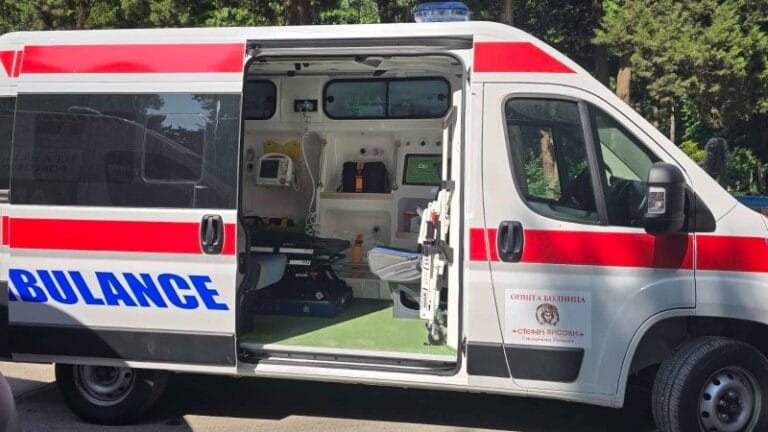 Bolnica u Smederevskoj Palanci dobila sanitetsko vozilo