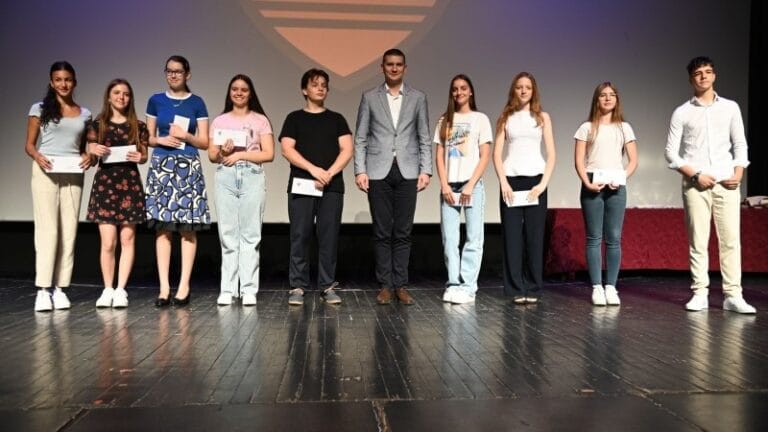Požarevac nagradio najbolje učenike