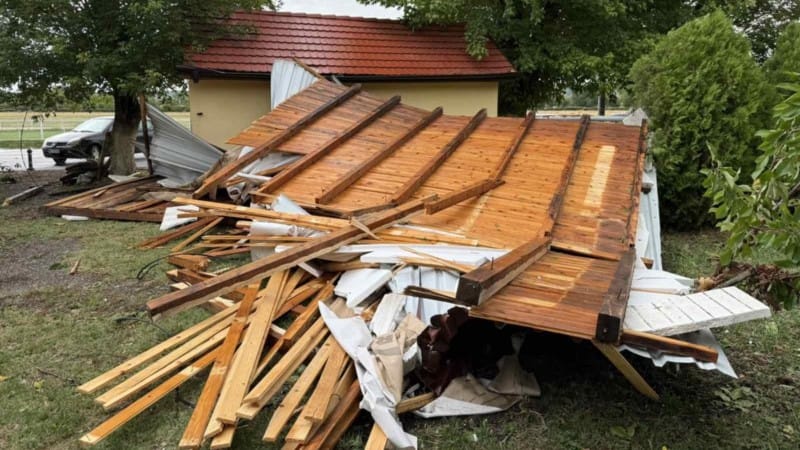 Velika šteta i na požarevačkom hipodromu nakon oluje 1 Hipodrom Pozarevac 1