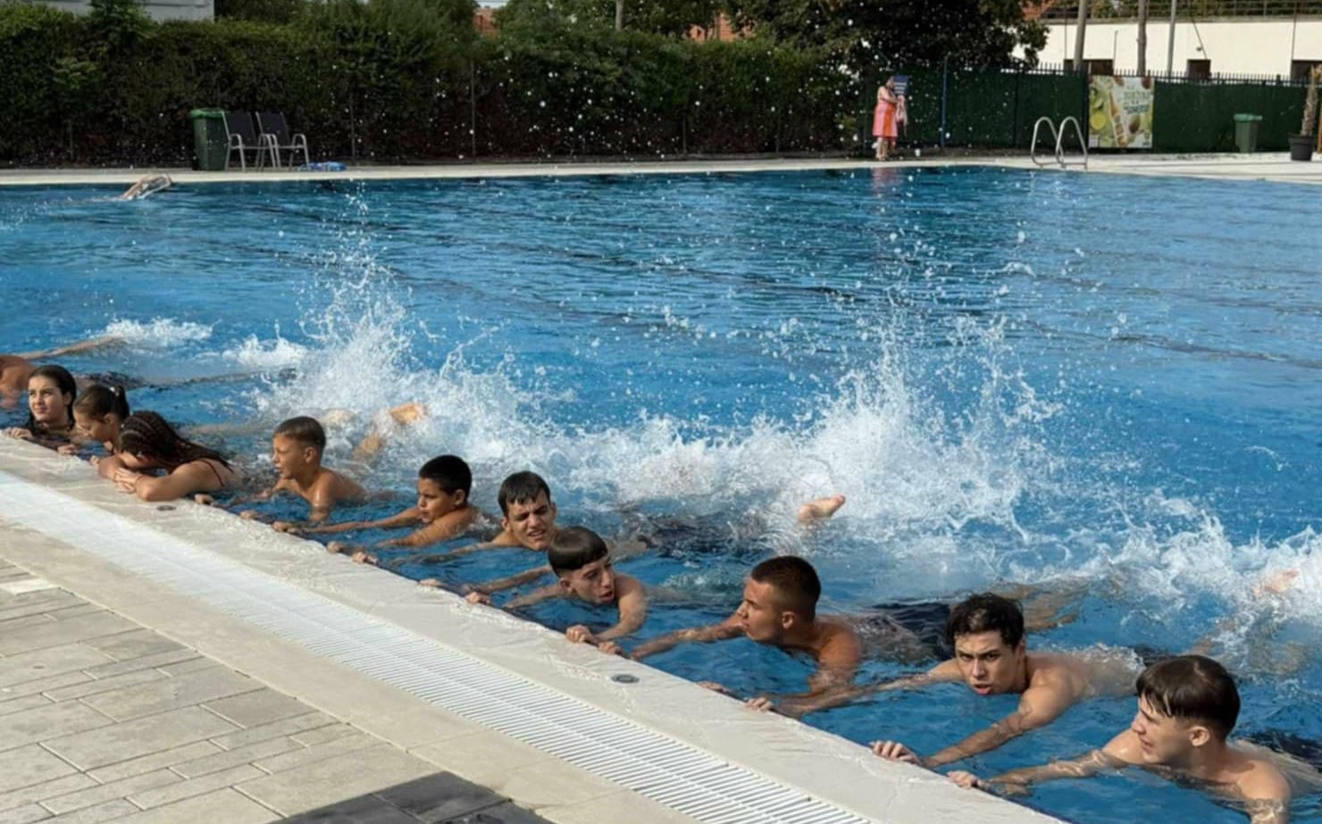 Završen kamp za decu dijaspore na gradskom bazenu u Požarevcu 2 72683b93 2545 4339 90ca e4e7525d7a32