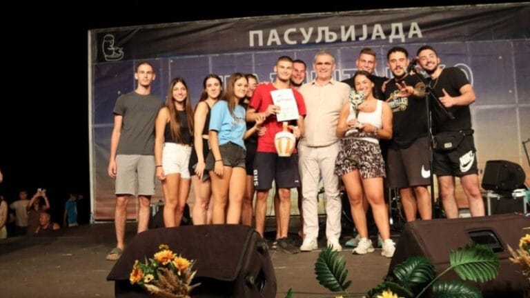 Krčkao se čuveni Gradištanac uz tradiciju i dobru zabavu