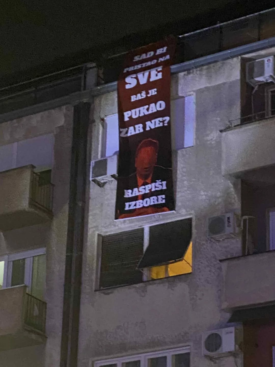 Kraj muzičkog dela LJKI i transparent u Tabačkoj čaršiji 1 543660090 18361011103154475 5249758493218703459 n