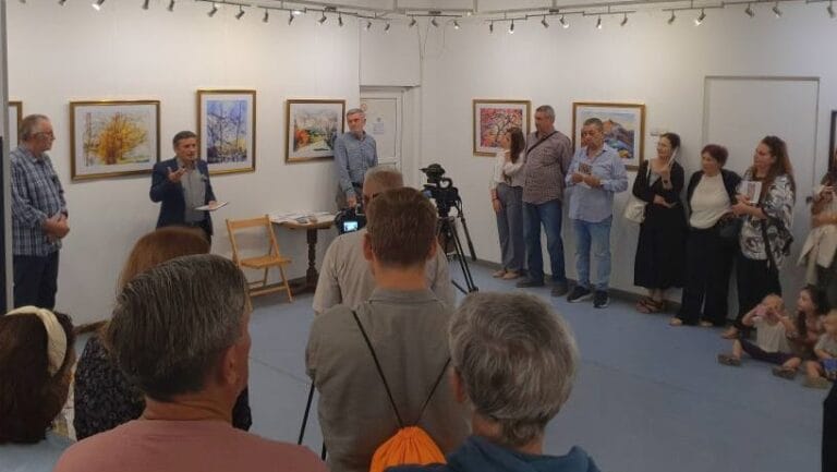 „I bi svetlost „