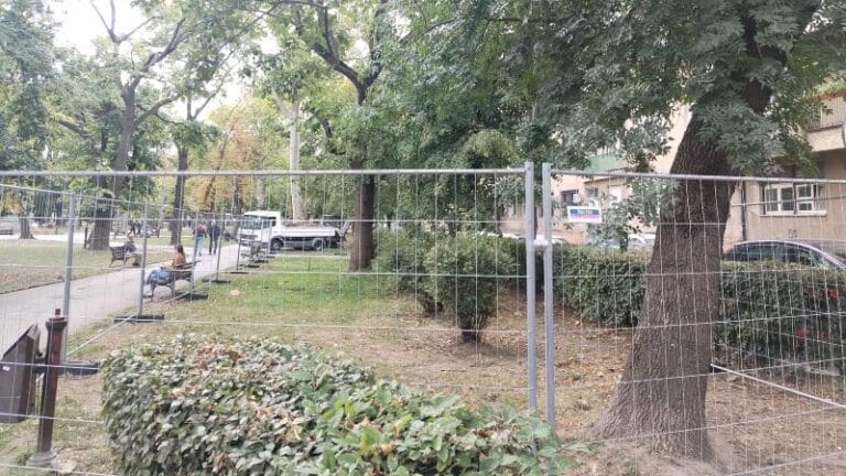 U toku radovi na toplovodu u Gradskom parku