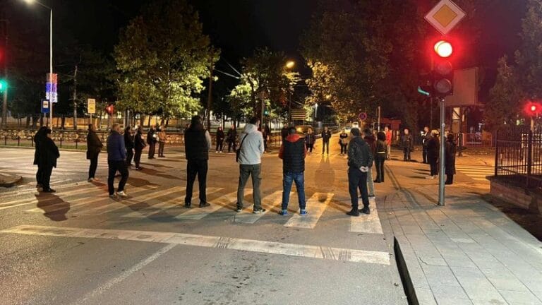 Svakodnevne blokade u Kostolcu