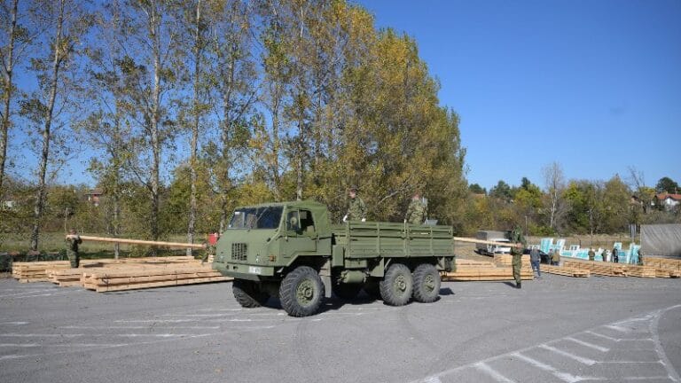 Uručena donacija vlasnicima objekata oštećenih u požaru u vikend naselju Vinci