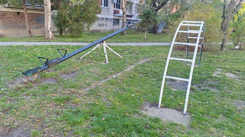 Od dečjeg igrališta – samo tragovi 2 Igraliste Lamela 2