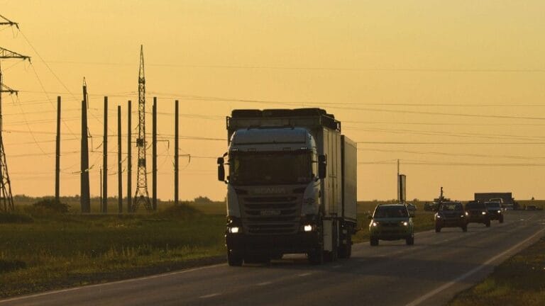 MUP otkrio više od 2.000 prekršaja vozača teretnih vozila i autobusa