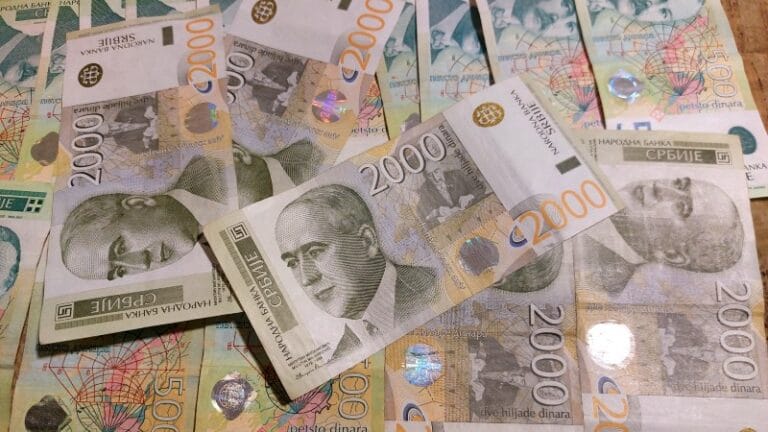 Prosečne zarade: Požarevac i Kostolac iznad 100.000