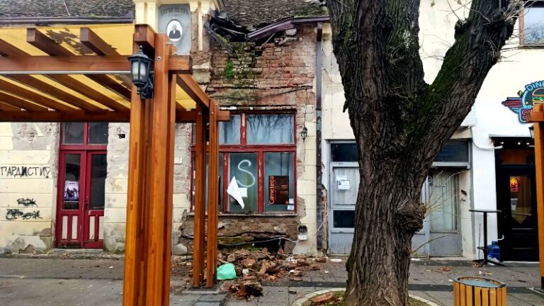 EB patrola: Obrušavanje objekta u Čikošu (FOTO)