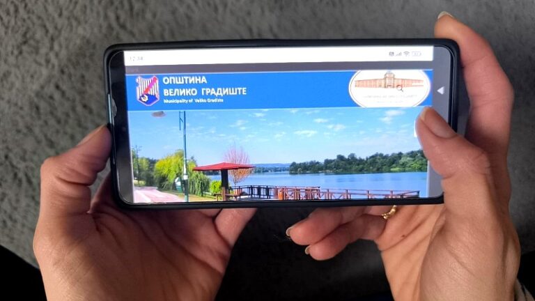 Bez zida između vlasti i građana: Veliko Gradište kao dobar primer