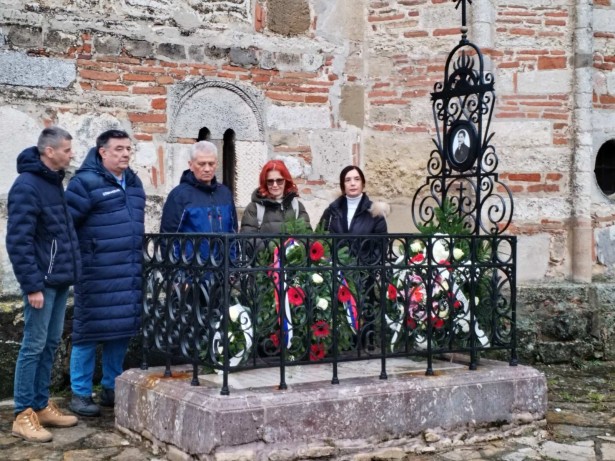 Na grobu Dimitrija Davidovića: Odgovornost novinara na ovom mestu nosi posebnu težinu