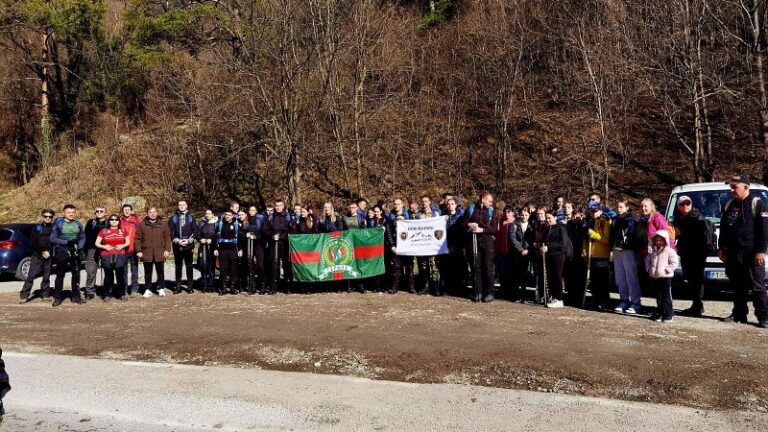 Kadeti Vojske Srbije u pohodu na Vukan